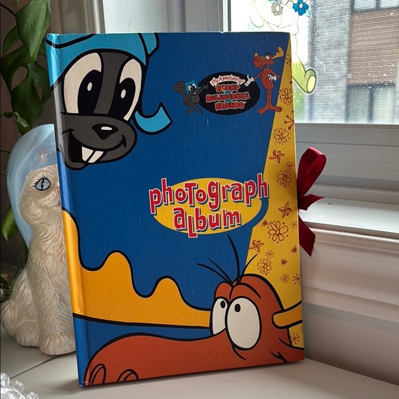 Cartoon Character Photo Album - Blue and Yellow - Picture 1 of 3